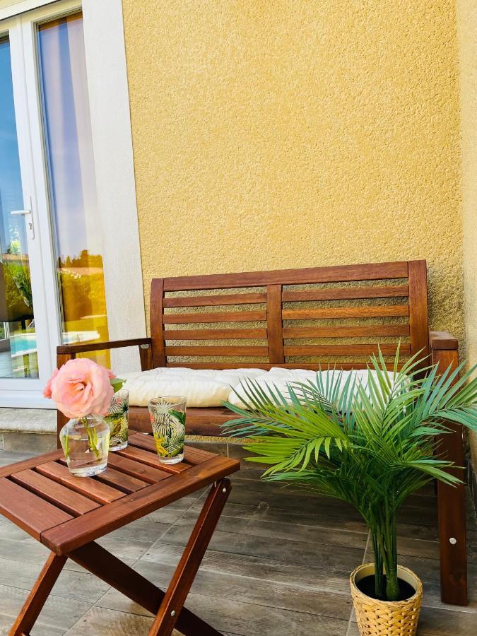 Un Coin Tropical En Provence ! Hotell LʼIsle-sur-la-Sorgue Eksteriør bilde